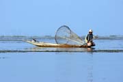 Tradin lov ryb, jezero Inle. Myanmar (Barma).